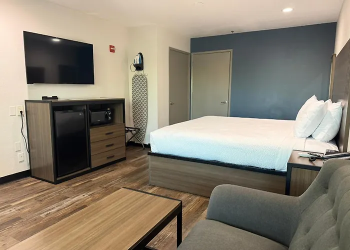 Baymont By Wyndham Manteca